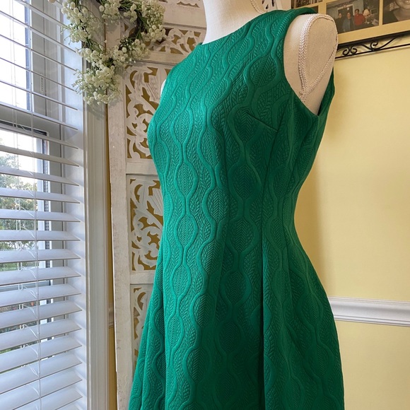 Gently loved NY&Co. dress SP - Picture 3 of 10